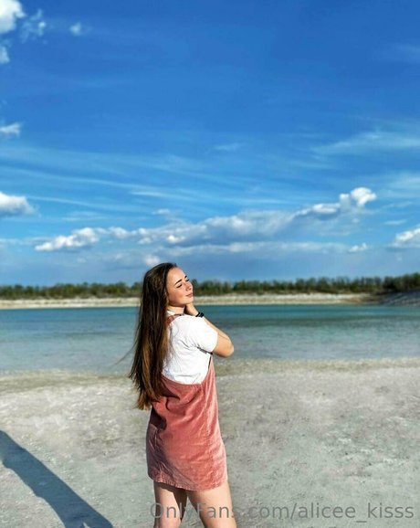 alicee kisss bonita estrella galería