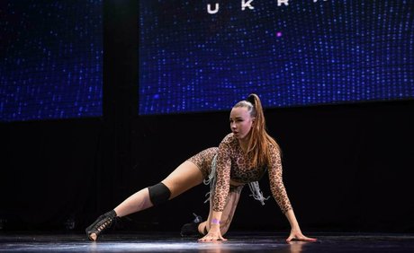 alicee kisss arte estelar galerías