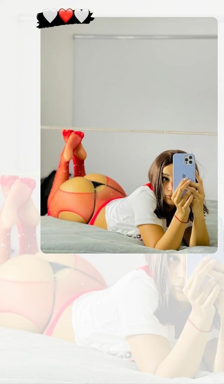 Seleneitor actriz caliente galería