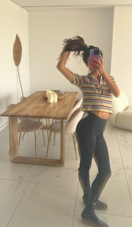 adolescente asiática de grandes tetas onlyfans adulto galería