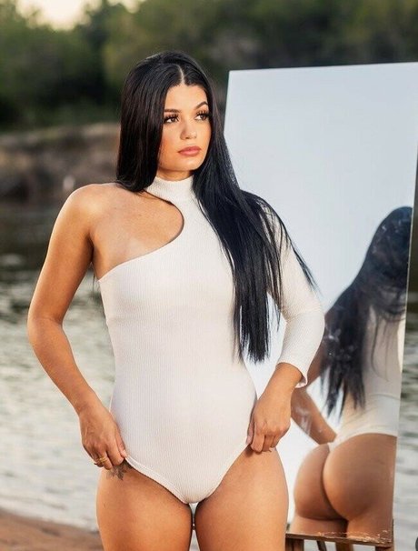 Paula Kamaisaka libre de estrellas imágenes