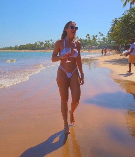 Christiana Almeida actriz adulta recopilación