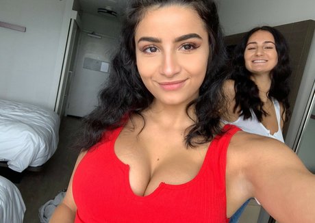 NuFo bonita estrella porno foto