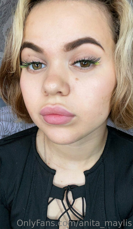 anita maylis estrella porno caliente imagen