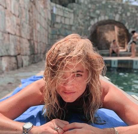 Emily Wickersham modelo sexy fotos