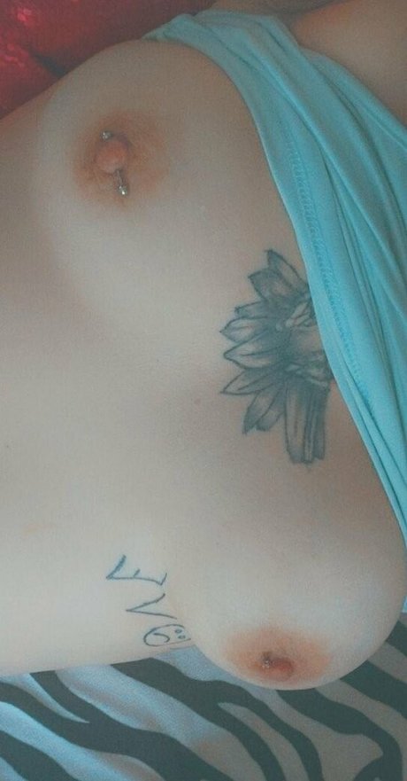 serenitysapphire808 modelo gratis imagen