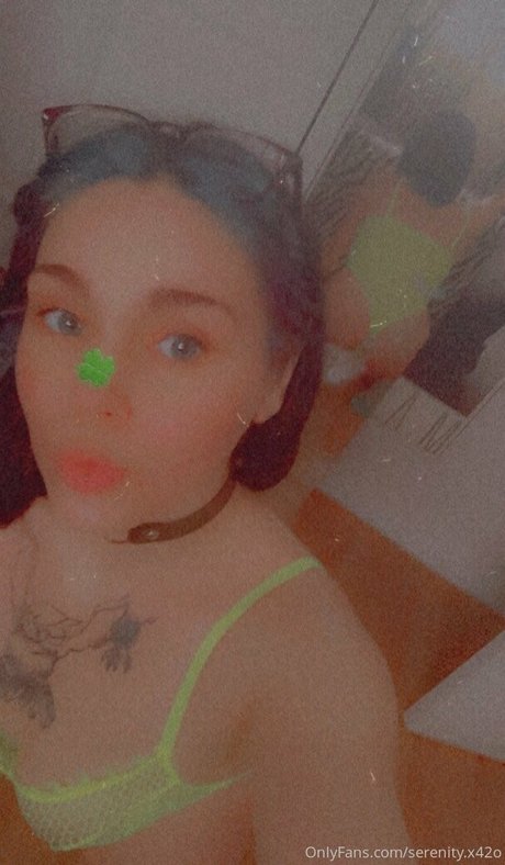 serenitysapphire808 estrella caliente archivo