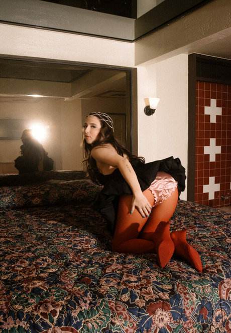 Esther Povitsky arte modelo recopilación