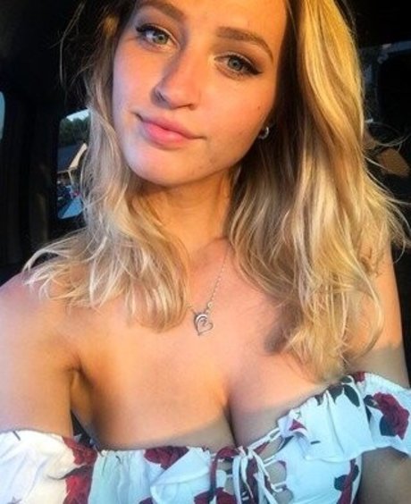 Gabby Downing estrella de alta calidad archivo