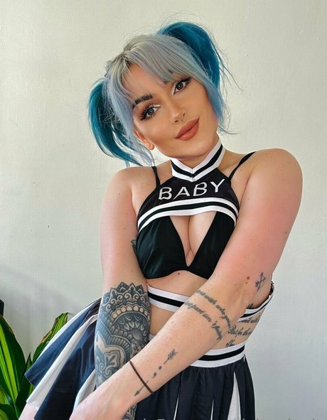 daisypinnix estrella atractiva fotos