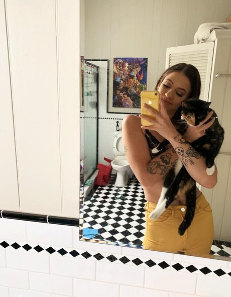 dana petrova buena actriz recopilación