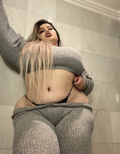 natashacrown free estrella erótica imágenes