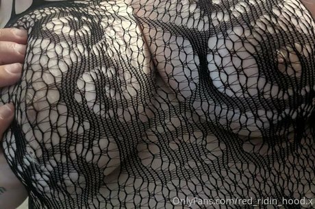 red ridin hood x actriz galerías