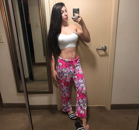 Yasmim Casadias estrella porno gratis imágenes