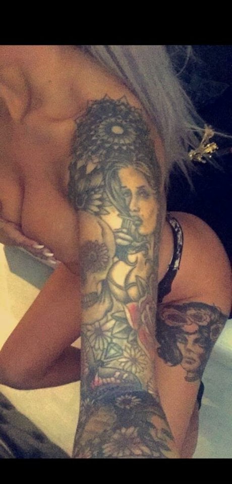 Meesh Elizabeth estrella pornografica foto