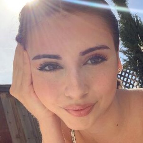 ines roml modelo pornografico galerías