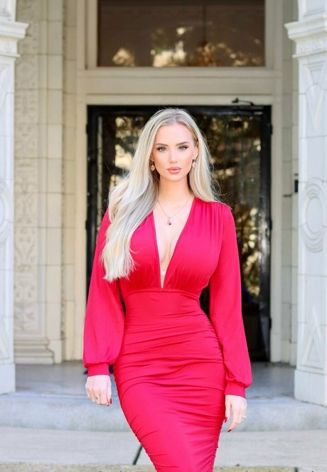 valeriecody actriz perfecta galerías