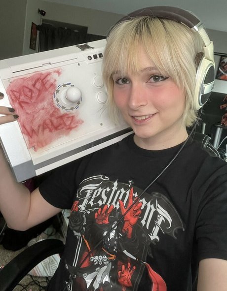 RoseWaltzEX arte estelar imágenes