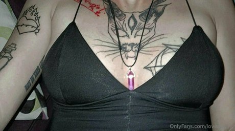 loveaxlgnr estrella hd fotos