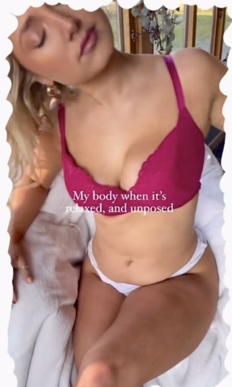 Thebigtittiecommittee modelo desnuda galerías