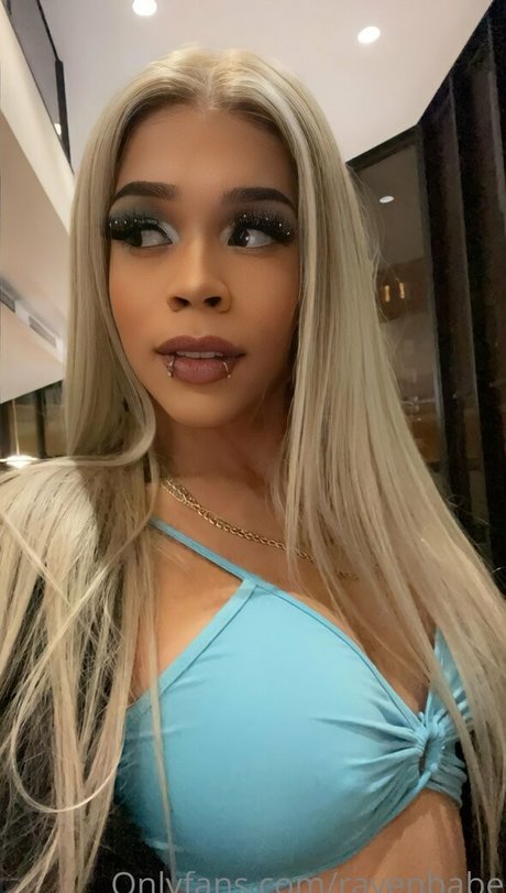 Raven Babe estrella perfecta galería