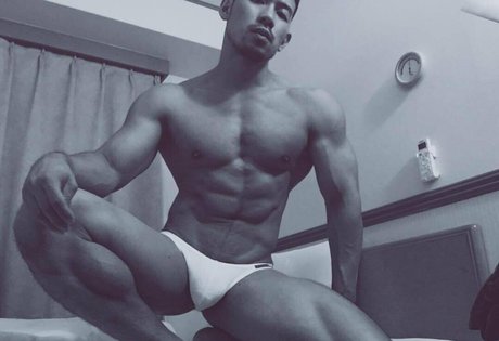 runssm modelo xxx fotos