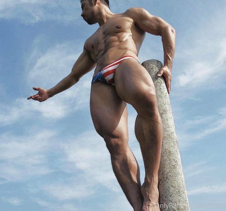 runssm estrella desnuda imagen