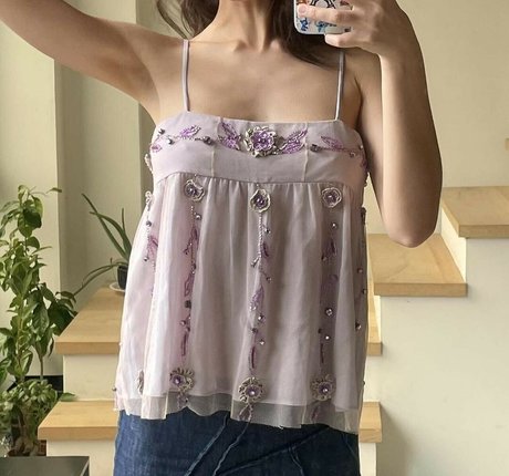 Victoria Bronova modelo desnuda imágenes