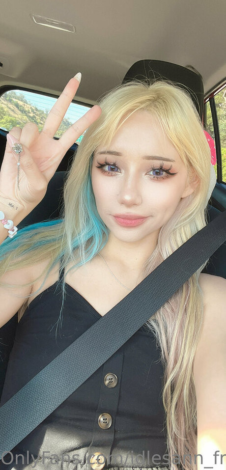 idlesann free actriz foto