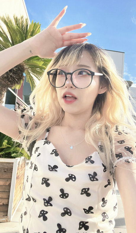 idlesann free estrella porno hermosa imagen