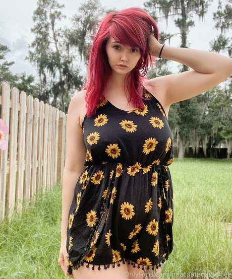 infatuatedkittyfree actriz exclusiva foto