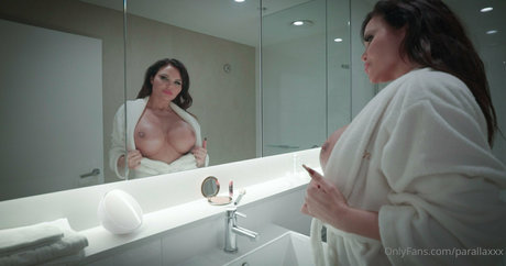 parallaxxx modelo erótico galerías