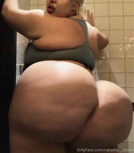 Natasha Crown estrella caliente imágenes