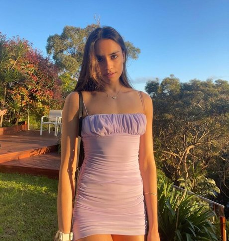 adolescente asiática de grandes tetas onlyfans exclusivo galería