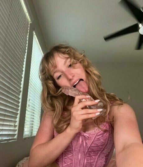 leila crystal modelo desnudos imágenes