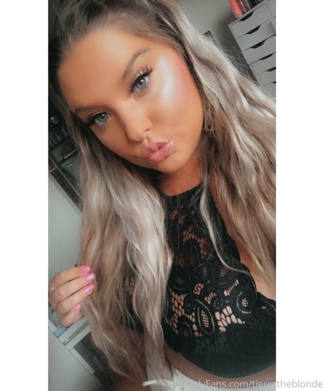 tierratheblonde desnudos estrella galería