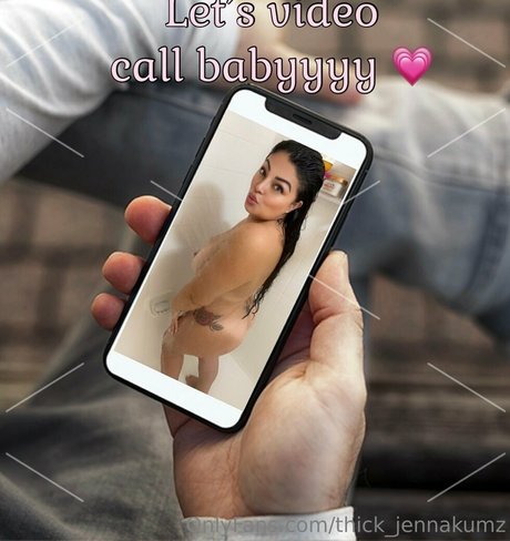 thickbaddie jenna estrella adulta fotos