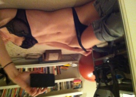 Lizzy Caplan actriz xxx foto