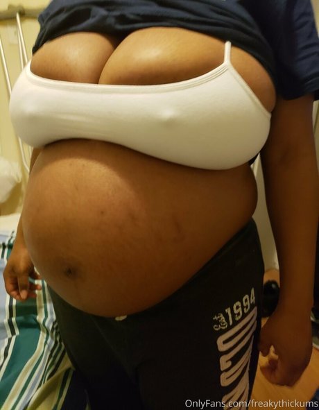 freakythickums actriz xxx fotos