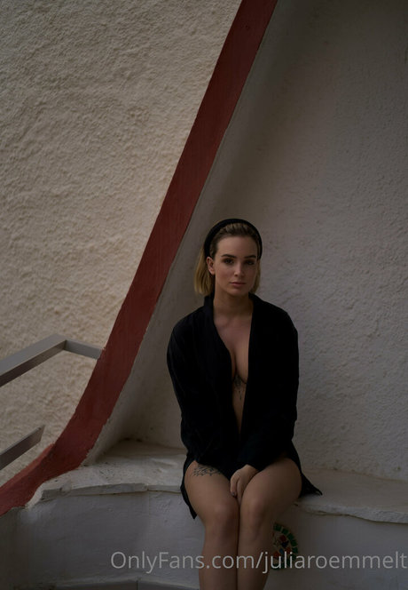 Juliaroemmelt actriz caliente archivo