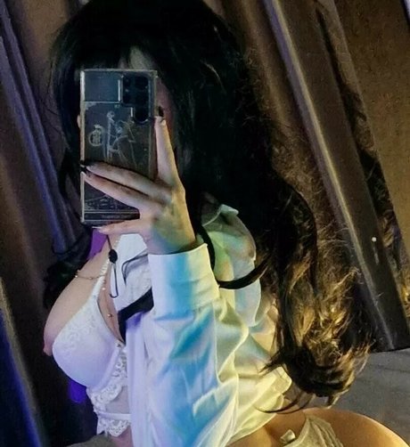 Lunaticalwitch modelo desnudos fotos