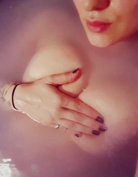 Lunaticalwitch desnudos de estrellas fotos