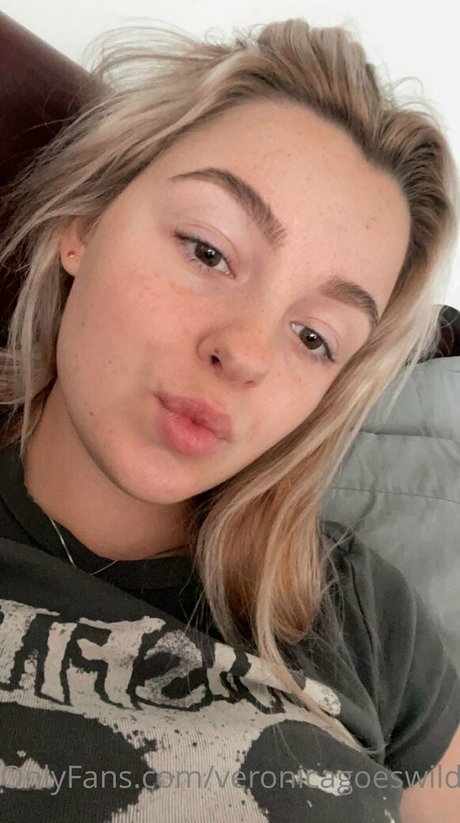 veronicagoeswild estrella bonita foto