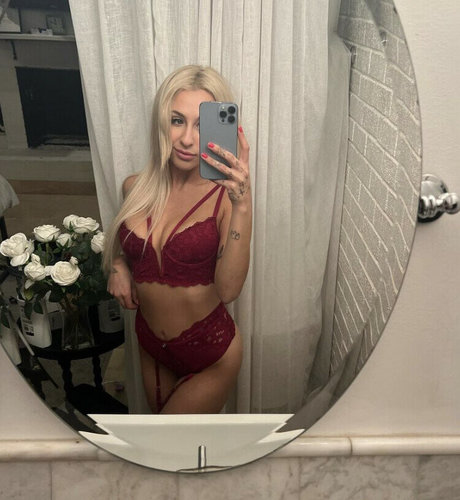 Allieerex mejor actriz galería