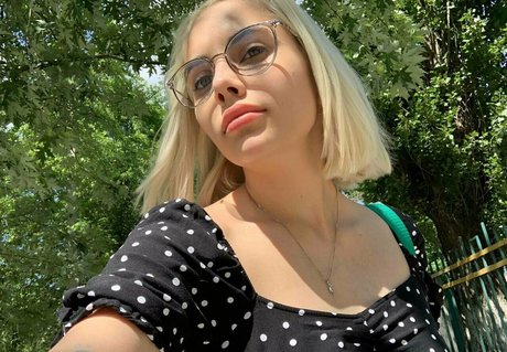 saylorsweet estrella porno atractiva imagen