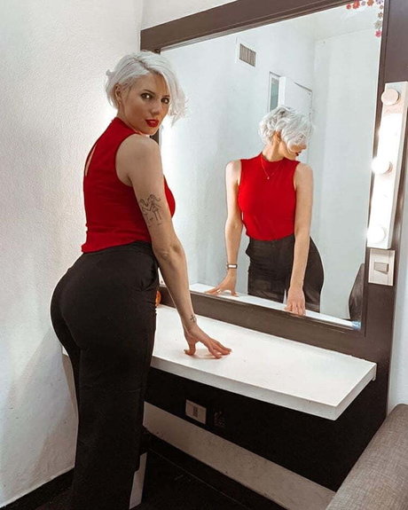 Tamara Bella actriz de alta calidad foto