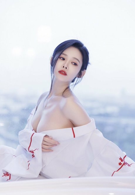 Luvian Ben Neng arte estelar imagen