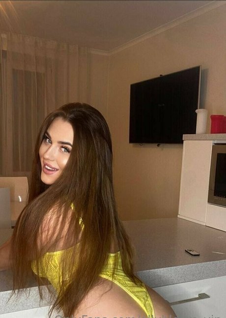 ellybloom vip estrella xxx foto