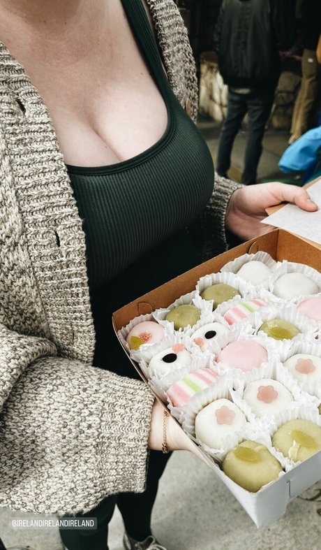 Ireland Baldwin estrella porno gratis foto