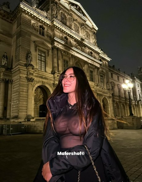 Mafershof modelo desnuda archivo